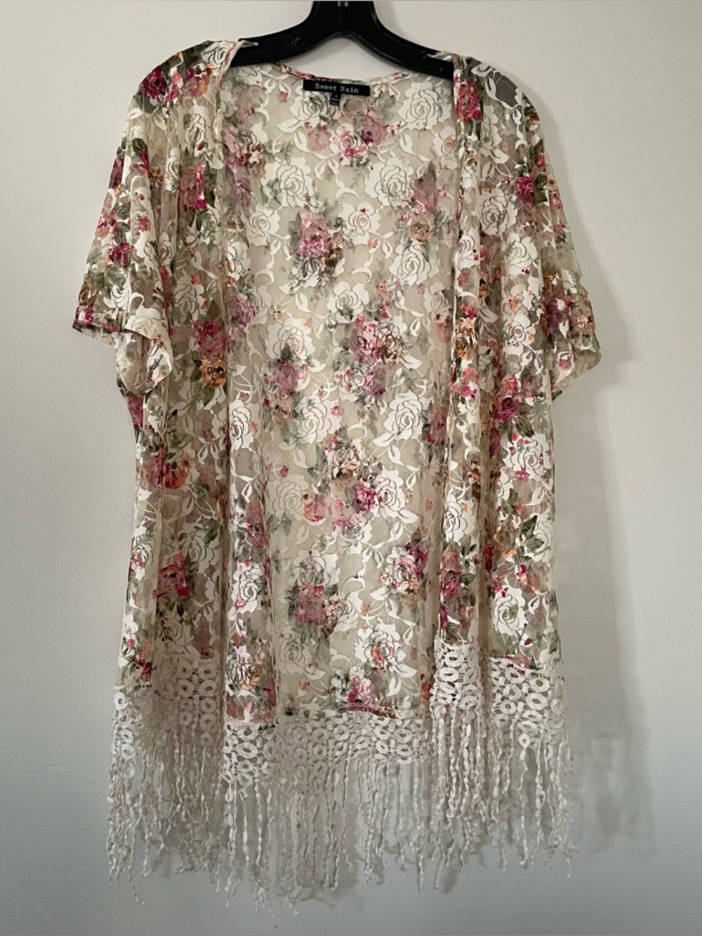 Floral Lace Kimono Cardigan Small White Pink Fringe Hem Cottagecore Romantic